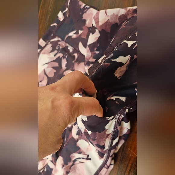 Tek Gear Women's Purple Floral Print Activewear Leggings Sz L - Picture 5 of 7